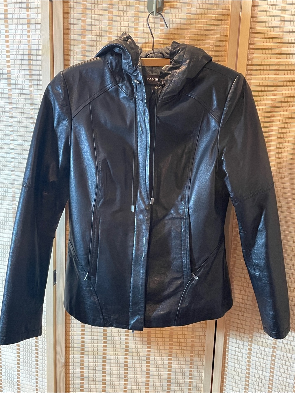 Danier Leather Hooded Jacket Black size Small
